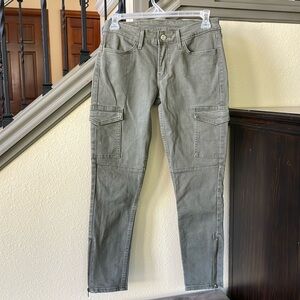 Levi’s Womens Ankle Skinny Jeans Size 25 Color Olive Green